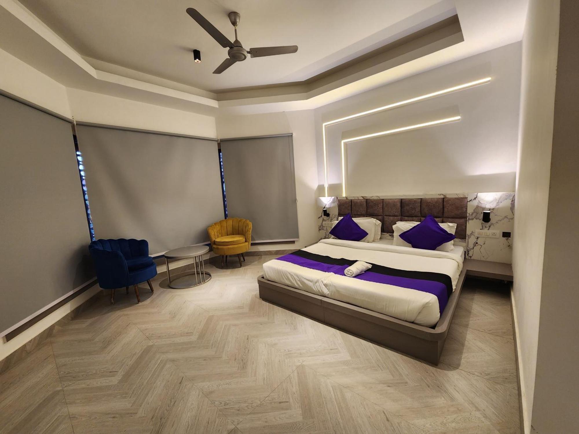 Square9 - A Boutique Hotel Gurgaon Exterior photo