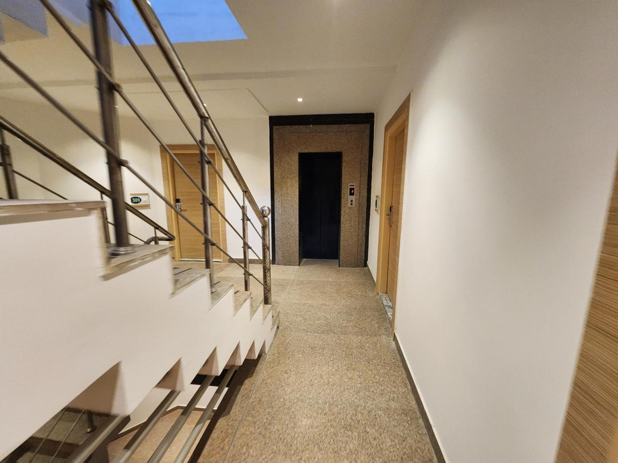 Square9 - A Boutique Hotel Gurgaon Exterior photo