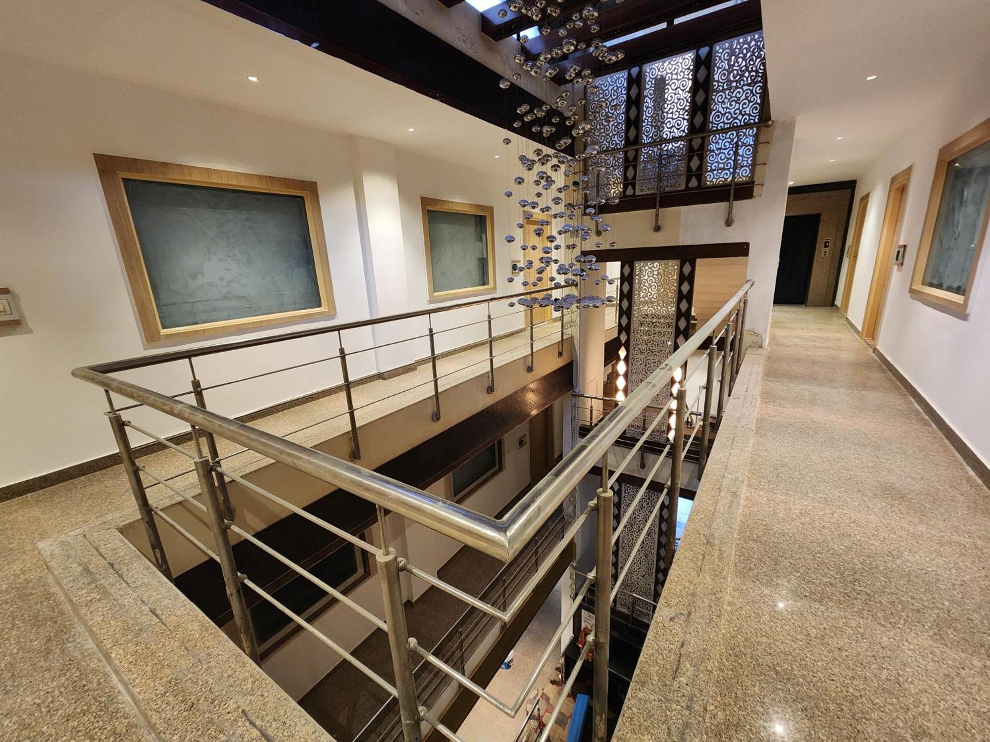 Square9 - A Boutique Hotel Gurgaon Exterior photo
