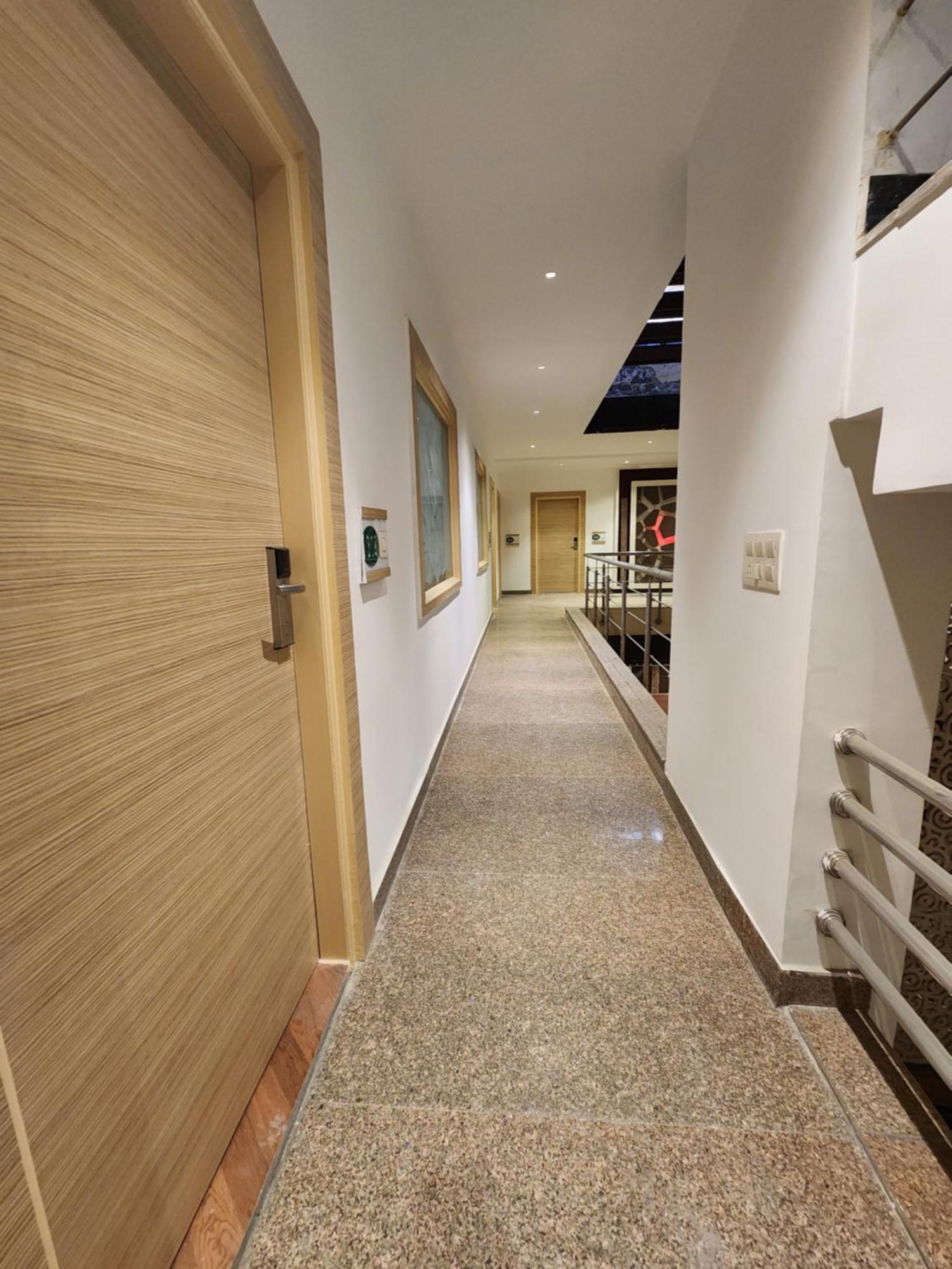 Square9 - A Boutique Hotel Gurgaon Exterior photo