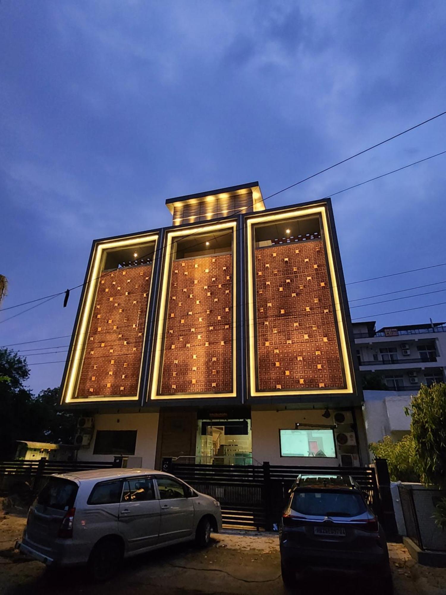 Square9 - A Boutique Hotel Gurgaon Exterior photo